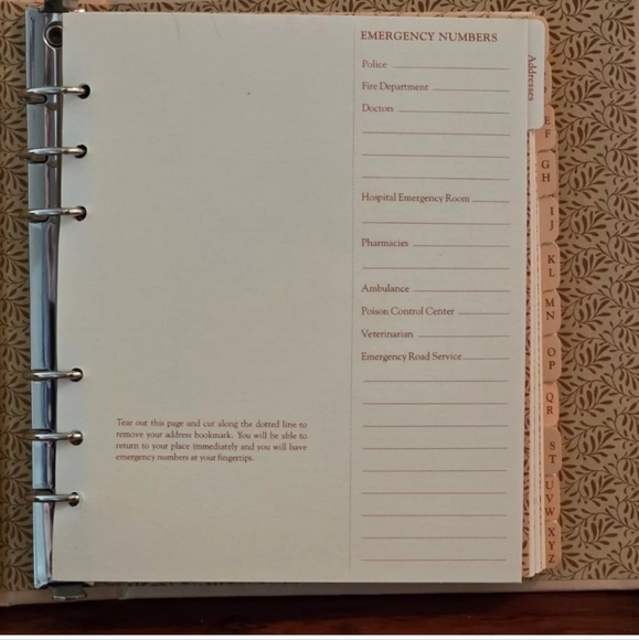 Vintage 1983 Hallmark Birds  Phone/Address Book with Calendar - Picture 7 of 16